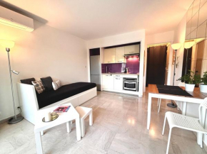 ANTIBES Studio RDJ calme proche mer